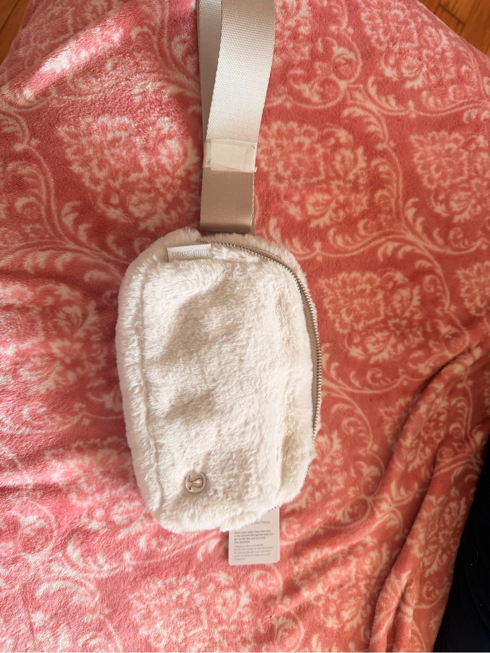 lululemon athletica everywhere belt bag plush fleece